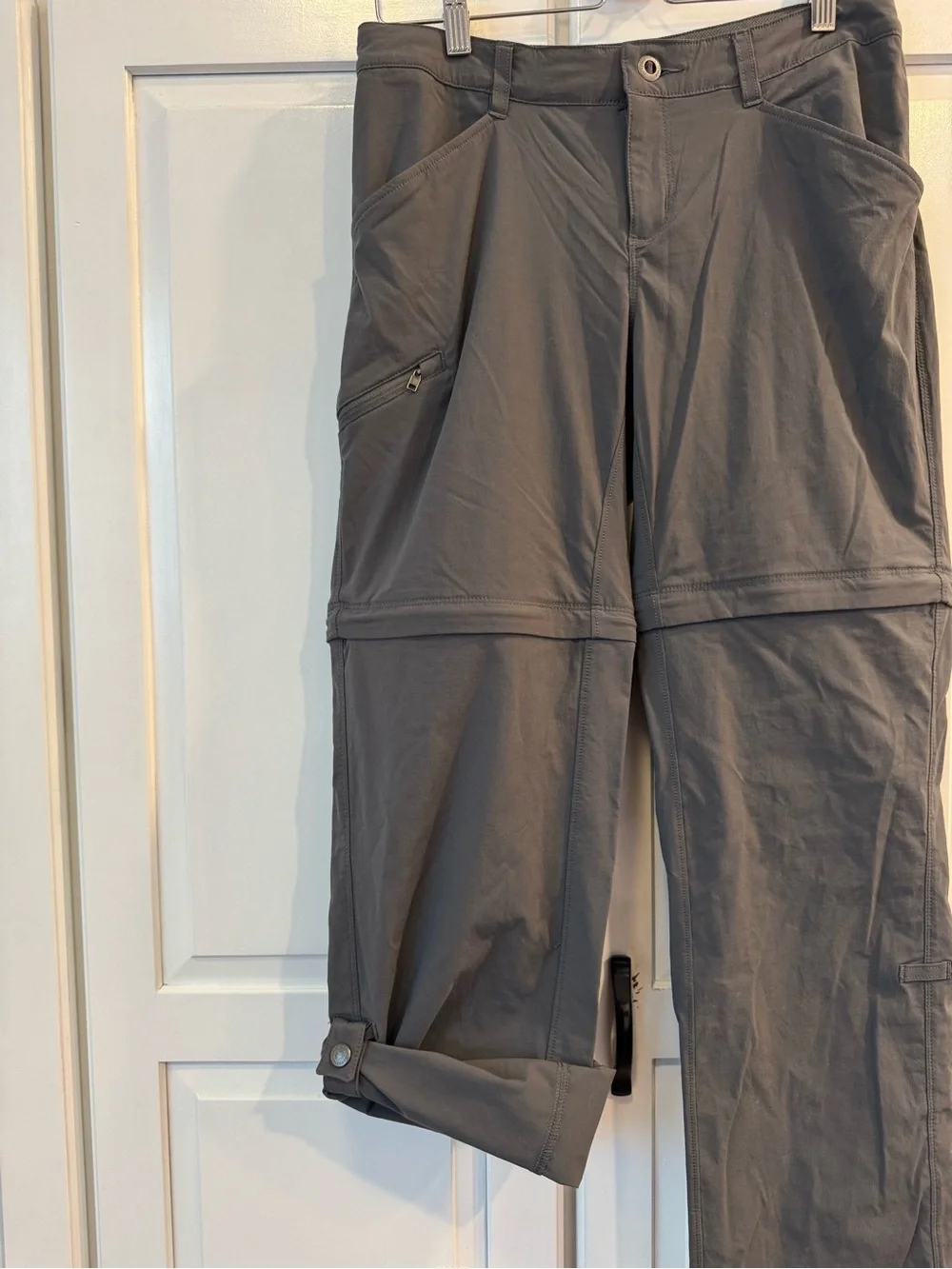 Patagonia Women's Quandary Convertible Pants (3 ways) Color-Forge Grey. Size 6